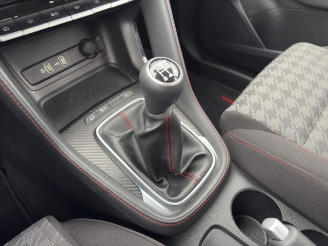 MG ZS usata, con Fari LED