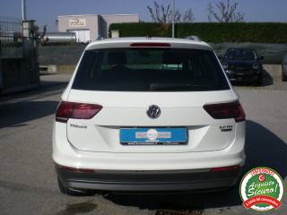 VOLKSWAGEN Tiguan usata, con Boardcomputer