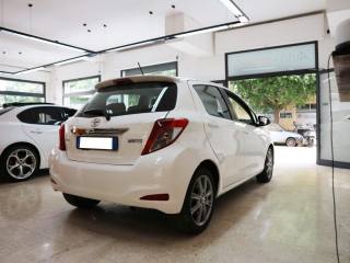 TOYOTA Yaris usata, con Autoradio