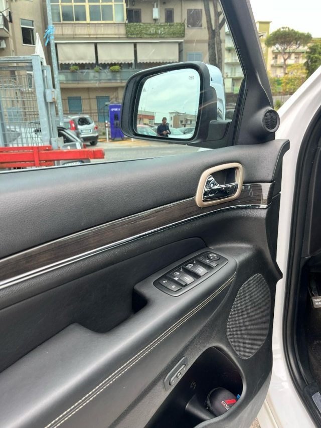 JEEP Grand Cherokee usata, con Alzacristalli elettrici