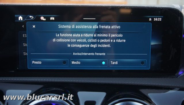 MERCEDES-BENZ CLA 220 usata, con Sensore di pioggia