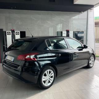 PEUGEOT 308 usata, con Alzacristalli elettrici
