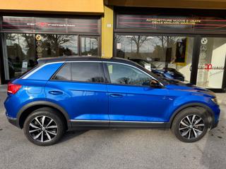 VOLKSWAGEN T-Roc usata, con Autoradio