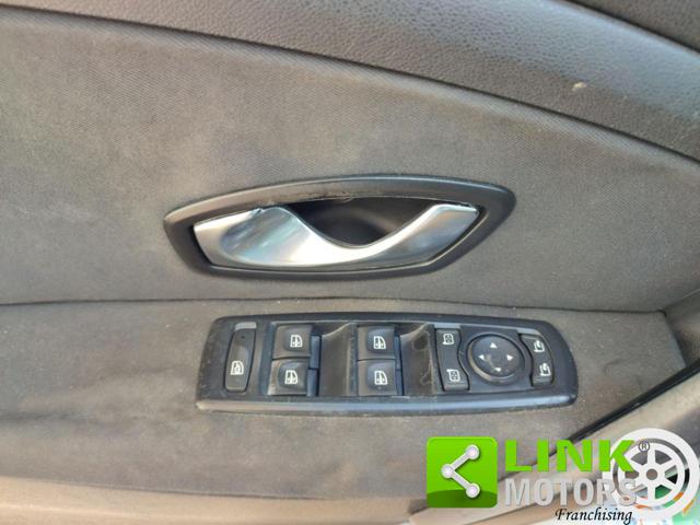 RENAULT Megane usata, con Sedile posteriore sdoppiato