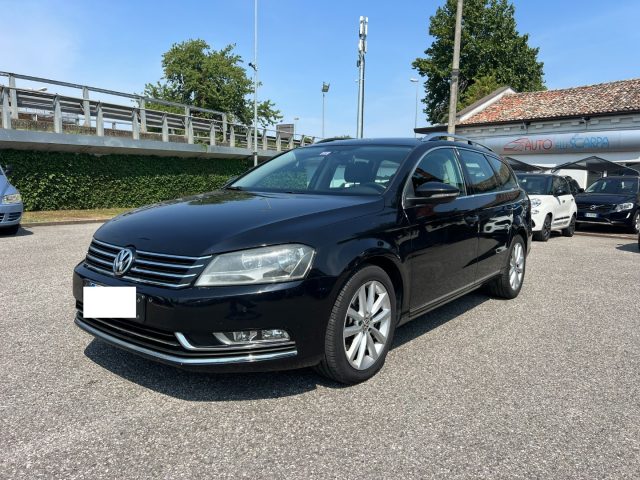VOLKSWAGEN Passat usata, con Controllo automatico clima