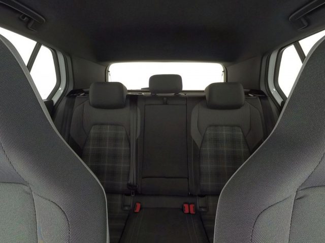 VOLKSWAGEN Golf usata, con Controllo trazione