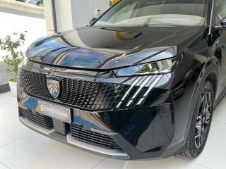PEUGEOT 3008 usata, con Airbag