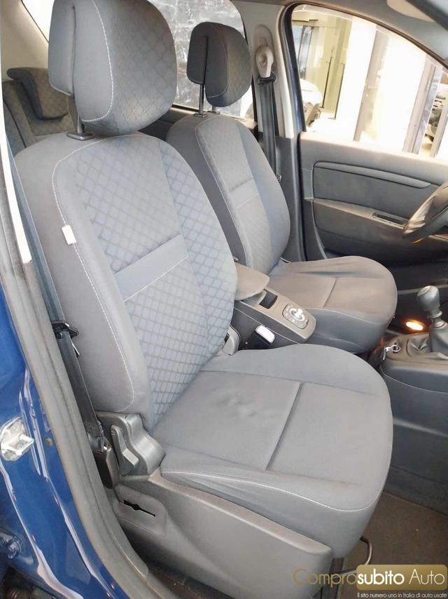 RENAULT Scenic usata, con Servosterzo