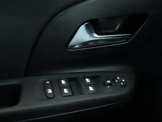 OPEL Corsa usata, con Bracciolo