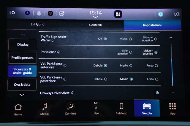 JEEP Compass usata, con Autoradio digitale