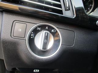 MERCEDES-BENZ E 220 usata, con Sensore di luce