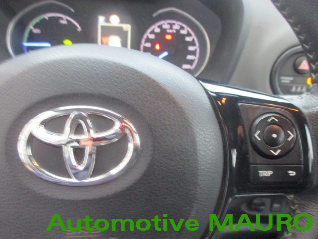 TOYOTA Yaris usata, con Frenata d