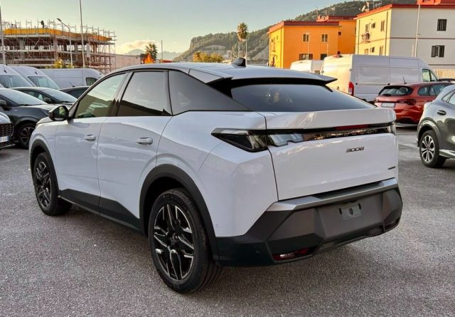PEUGEOT 3008 usata, con Autoradio