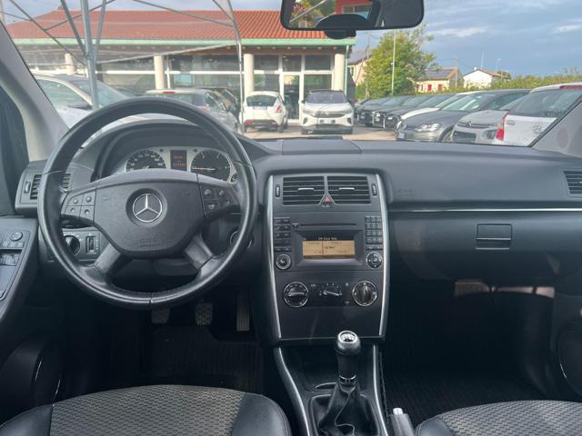 MERCEDES-BENZ B 180 usata, con Boardcomputer