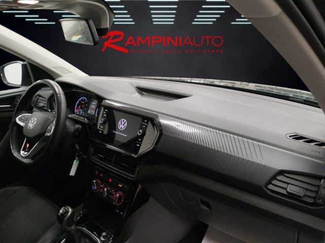 VOLKSWAGEN T-Cross usata 18