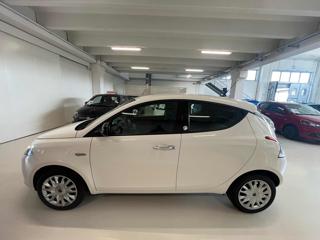 LANCIA Ypsilon usata, con Autoradio