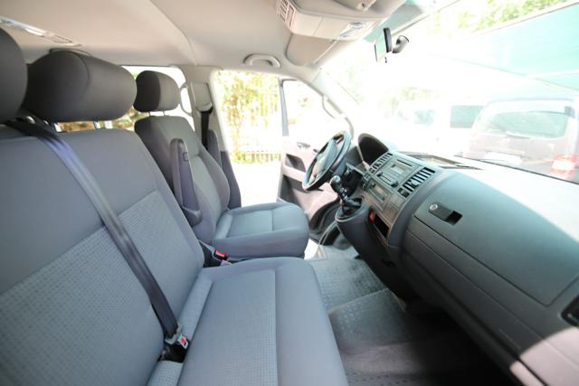 VOLKSWAGEN Caravelle usata 16