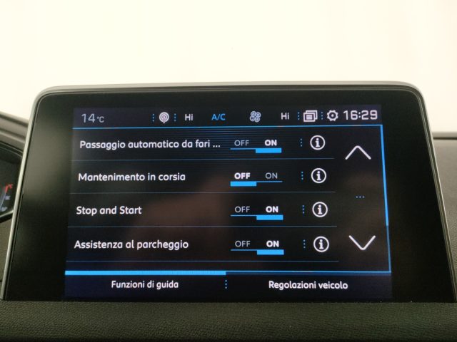 PEUGEOT 5008 usata, con Bracciolo