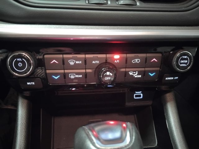 JEEP Compass usata, con Telecamera per parcheggio assistito