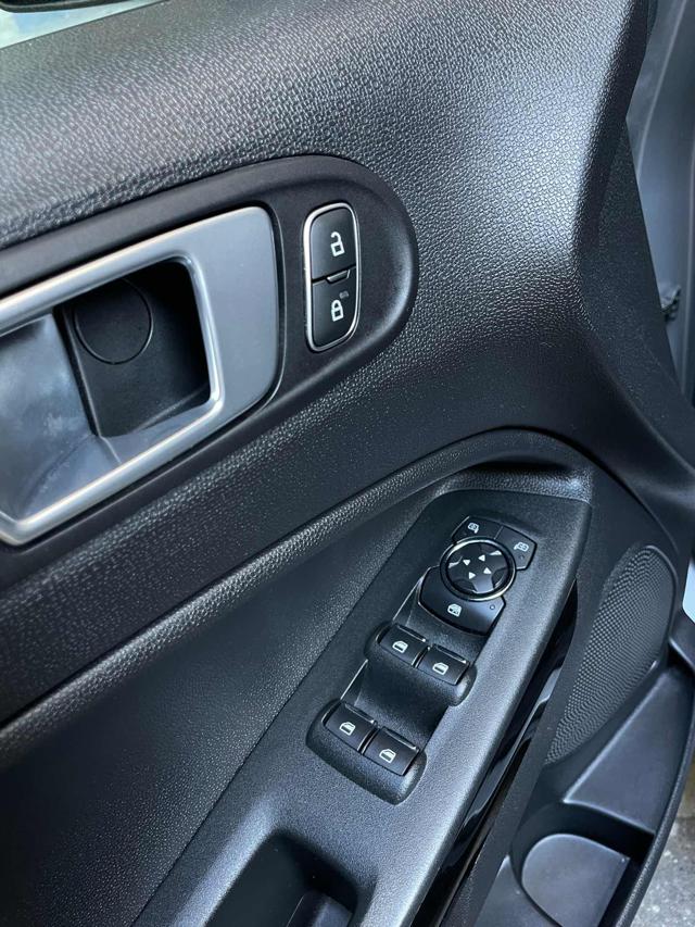 FORD EcoSport usata, con Climatizzatore