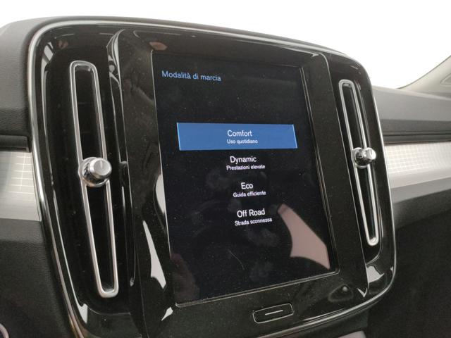 VOLVO XC40 usata, con Touch screen