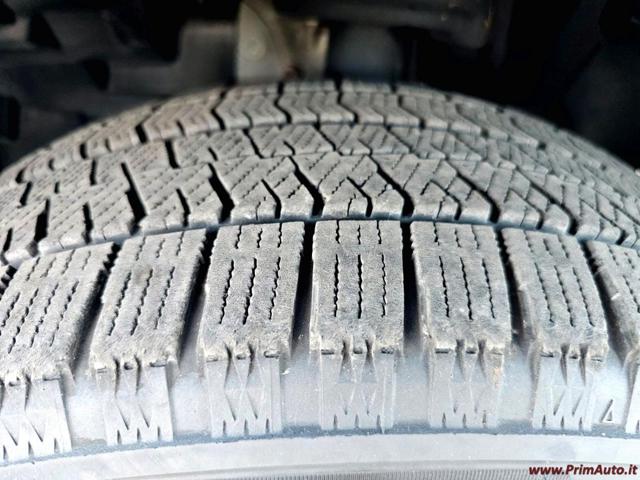 JEEP Compass usata, con Sedile posteriore sdoppiato