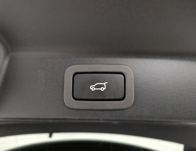 JAGUAR F-Pace usata, con Sensori di parcheggio anteriori