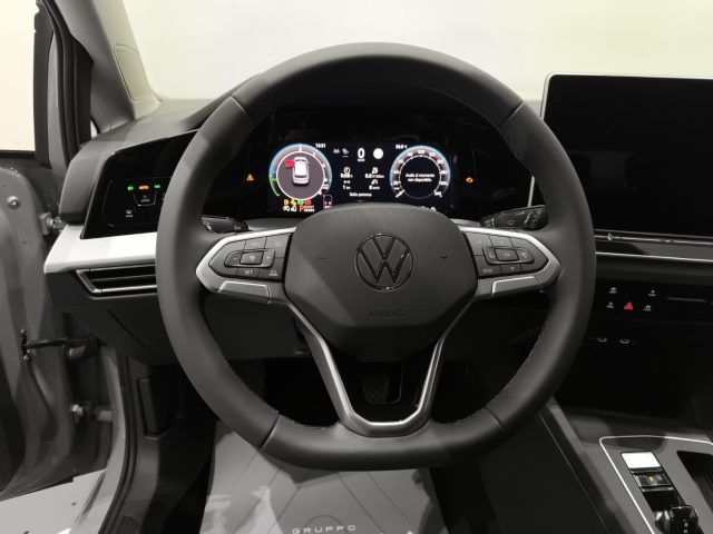 VOLKSWAGEN Golf usata, con Controllo automatico clima