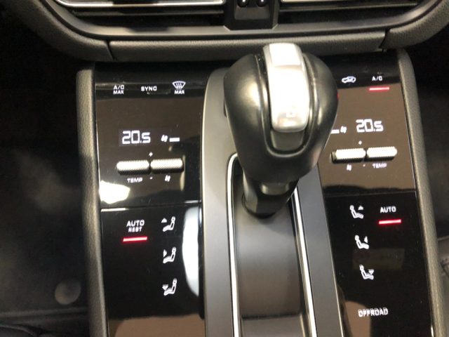 PORSCHE Macan usata, con Controllo elettronico della corsia