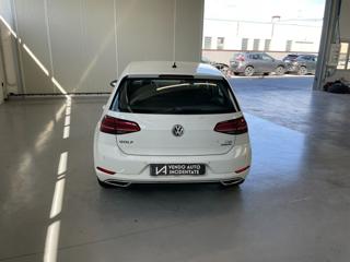 VOLKSWAGEN Golf usata, con Autoradio