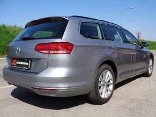 VOLKSWAGEN Passat Variant usata, con Autoradio