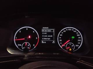 VOLKSWAGEN T-Cross usata 24