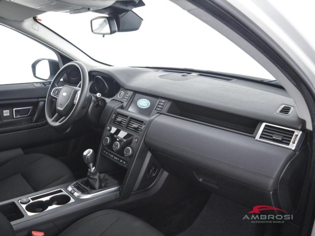 LAND ROVER Discovery Sport usata 11