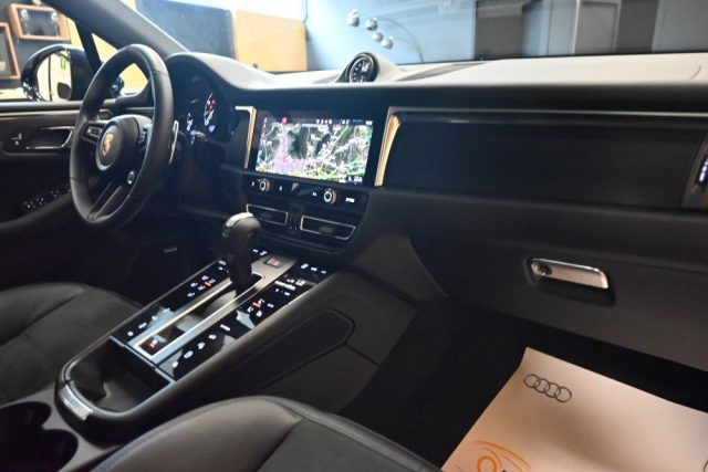 PORSCHE Macan usata 90