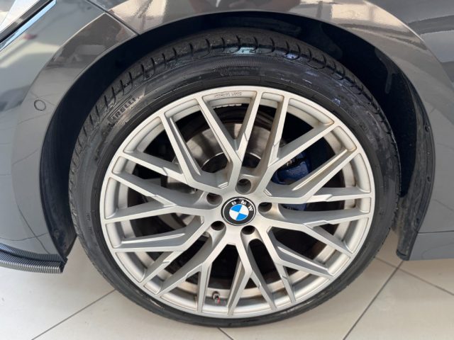 BMW 320 usata, con Volante multifunzione