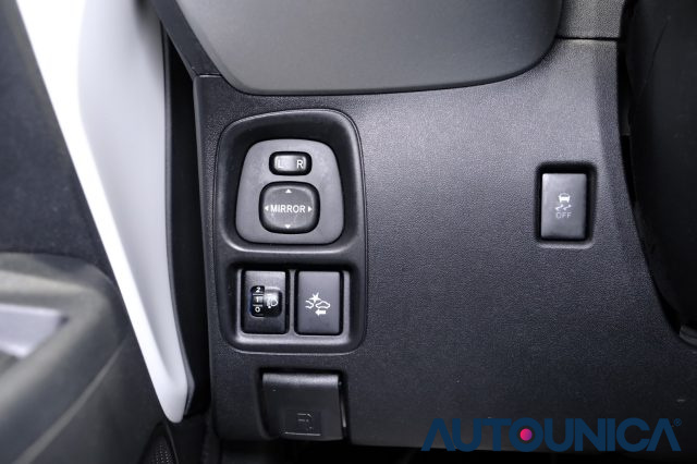 TOYOTA Aygo usata, con Airbag testa