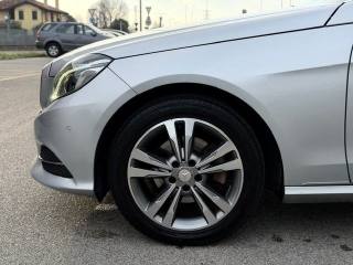 MERCEDES-BENZ E 200 usata, con Lettore CD