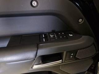 LAND ROVER Defender usata, con Volante in pelle