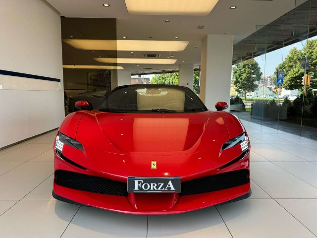 FERRARI SF90 usata, con Airbag