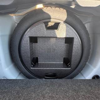 TOYOTA Yaris usata, con Bracciolo
