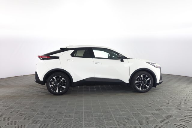 TOYOTA C-HR usata 2