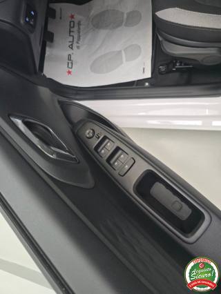 HYUNDAI i10 usata, con Sensori di parcheggio posteriori