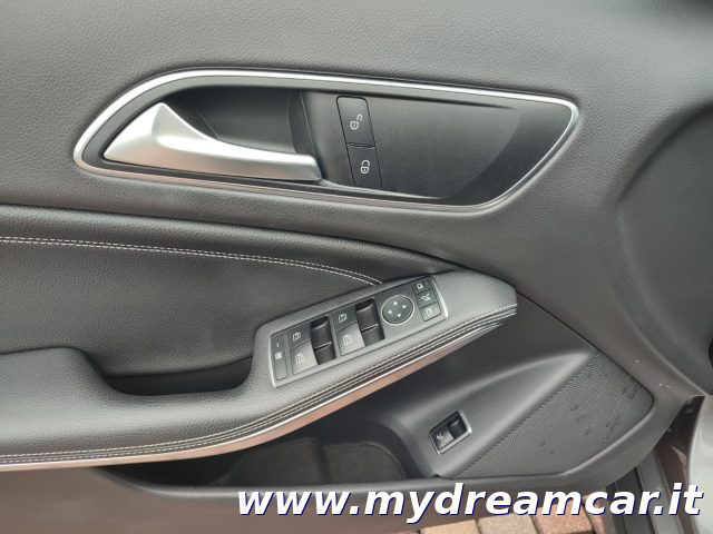 MERCEDES-BENZ GLA 220 usata 34