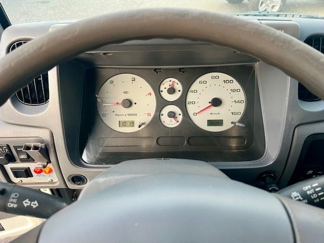 NISSAN Cabstar usata 12