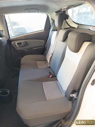 TOYOTA Yaris usata, con Fendinebbia