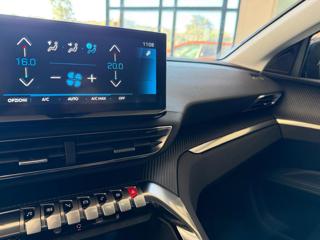 PEUGEOT 3008 usata, con Airbag testa