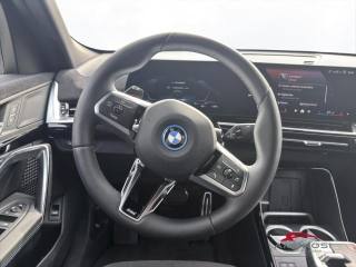 BMW iX2 usata 13
