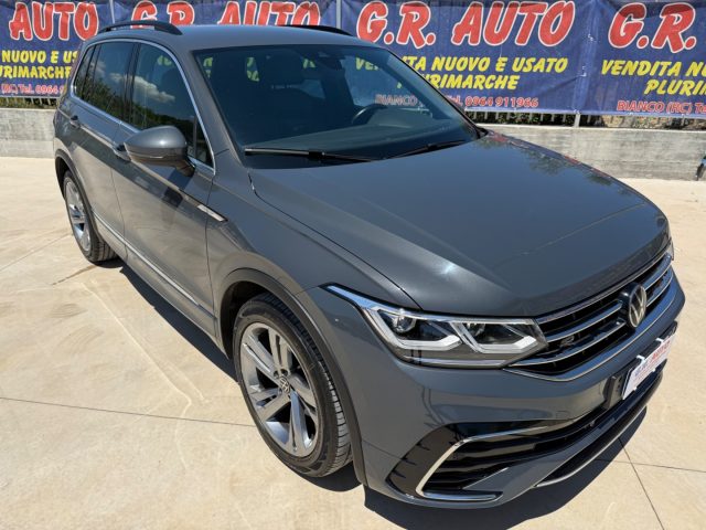 VOLKSWAGEN Tiguan usata, con Airbag laterali