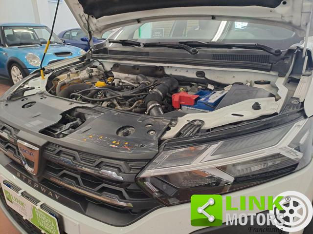 DACIA Sandero usata, con Specchietti laterali elettrici