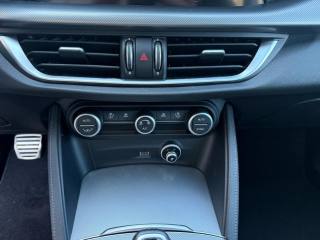 ALFA ROMEO Stelvio usata, con Sensore di luce